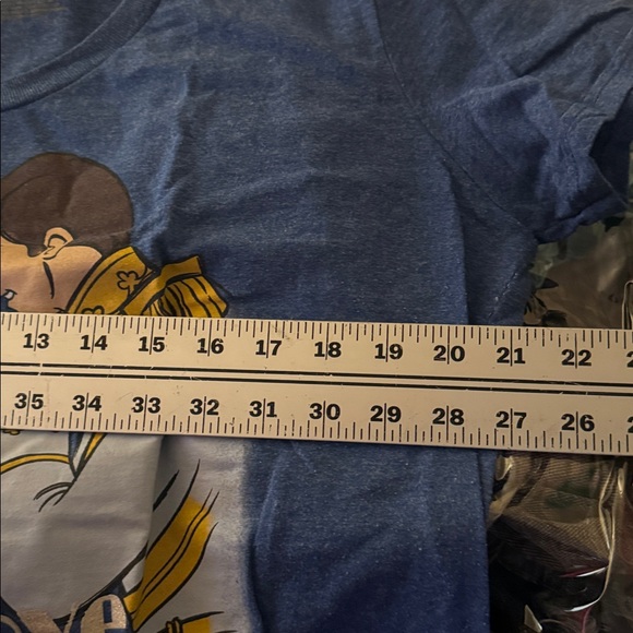 Cinderella scoop neck tee - Picture 3 of 5